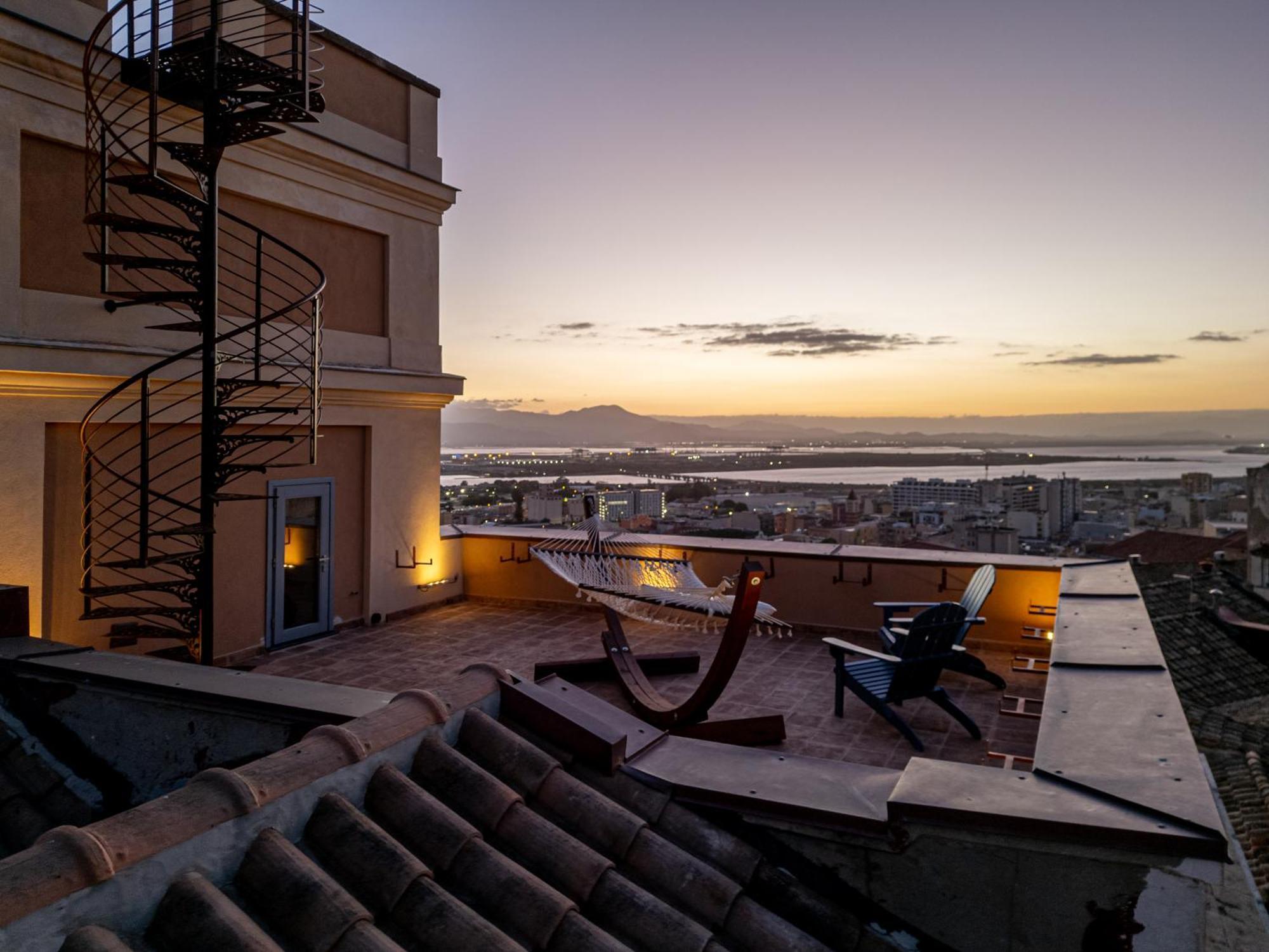 Palazzo Boyl 1840 Hotel Cagliari Ngoại thất bức ảnh