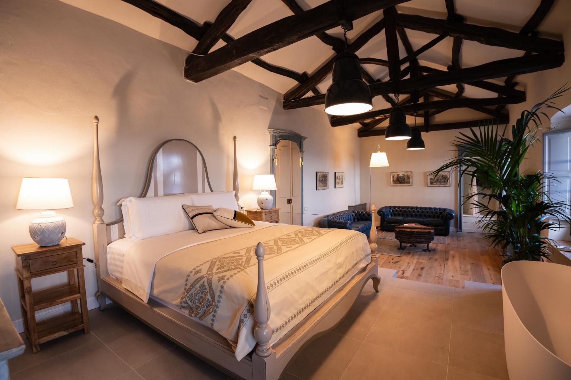 Palazzo Boyl 1840 Hotel Cagliari Ngoại thất bức ảnh