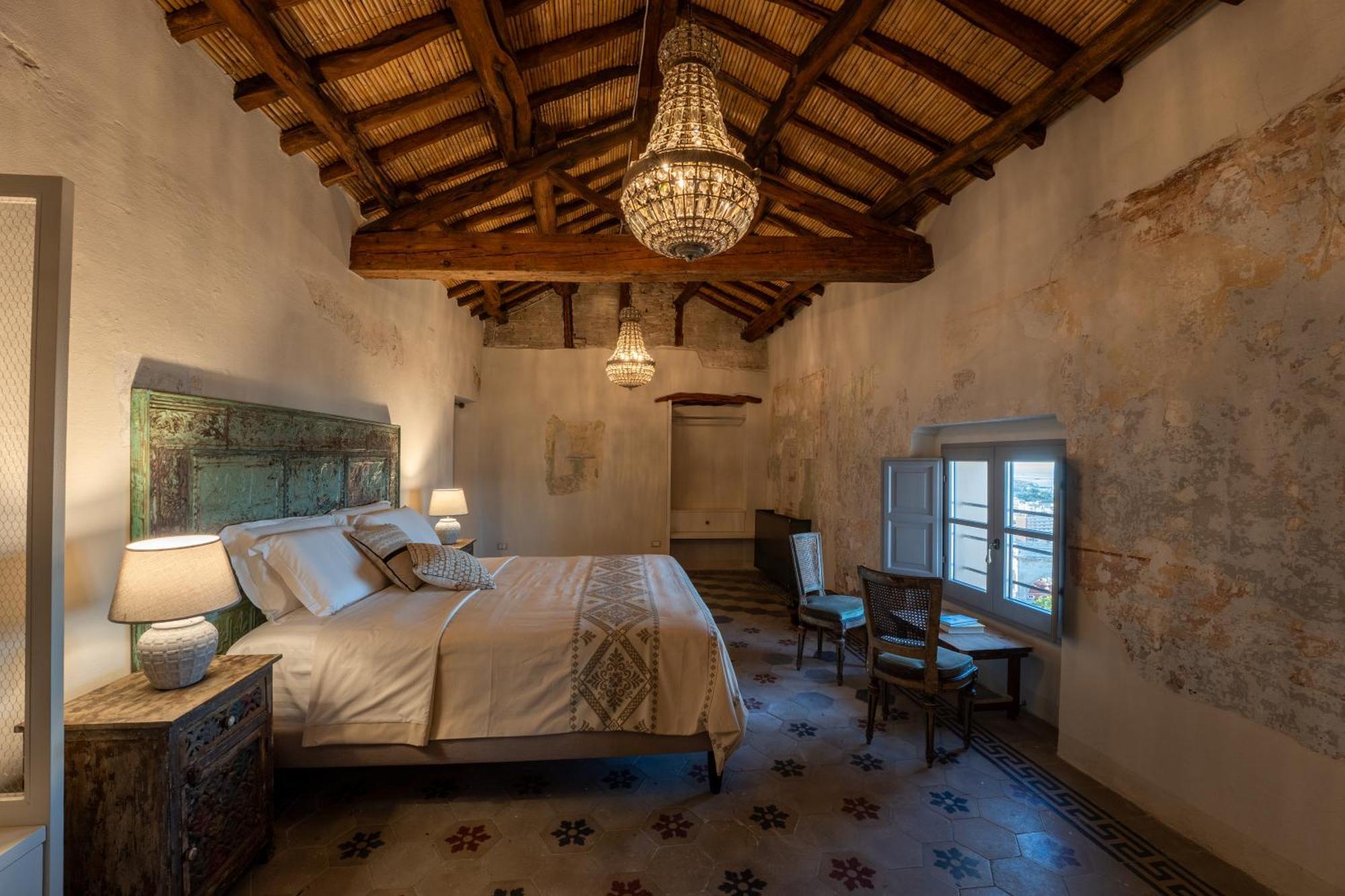 Palazzo Boyl 1840 Hotel Cagliari Ngoại thất bức ảnh