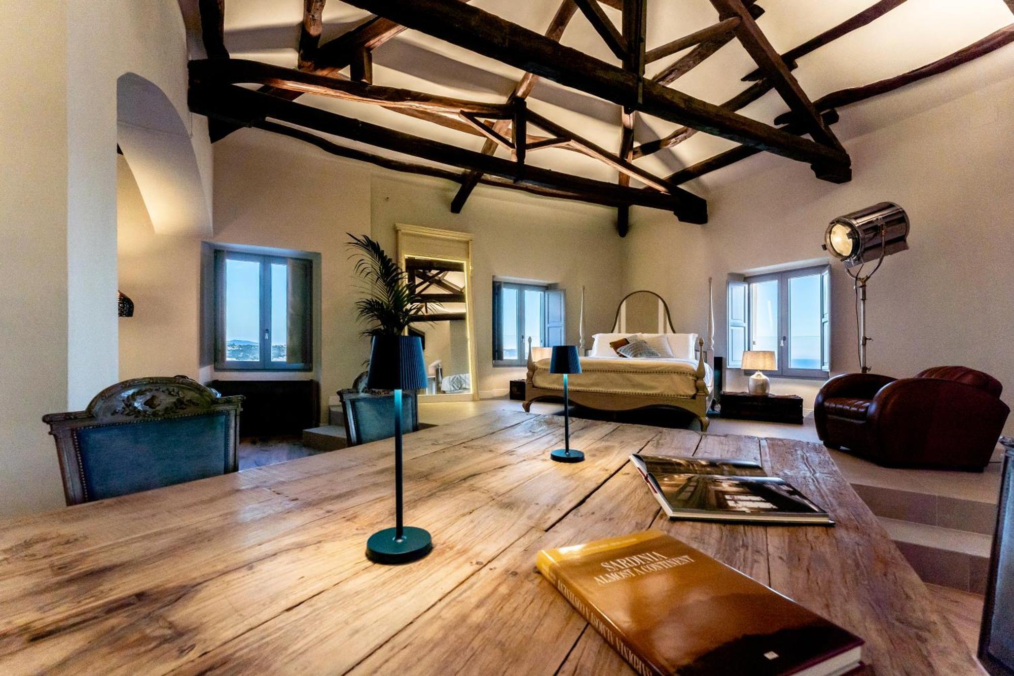 Palazzo Boyl 1840 Hotel Cagliari Ngoại thất bức ảnh
