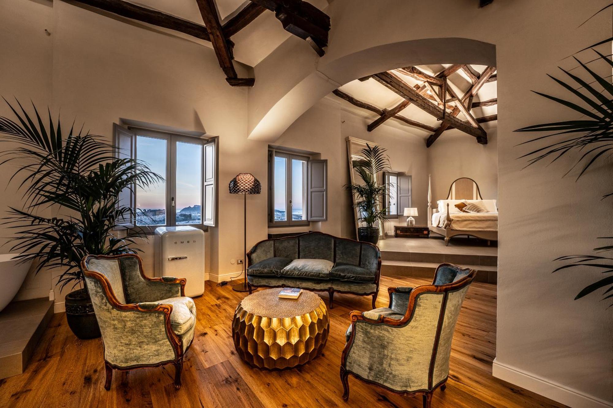 Palazzo Boyl 1840 Hotel Cagliari Ngoại thất bức ảnh